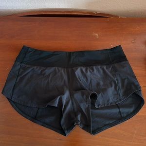 Lululemon hotly hot shorts